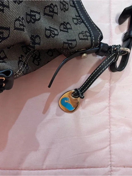 Dooney & Bourke Black and Gray Signature Canvas Shoulder Bag - Picture 4 of 7